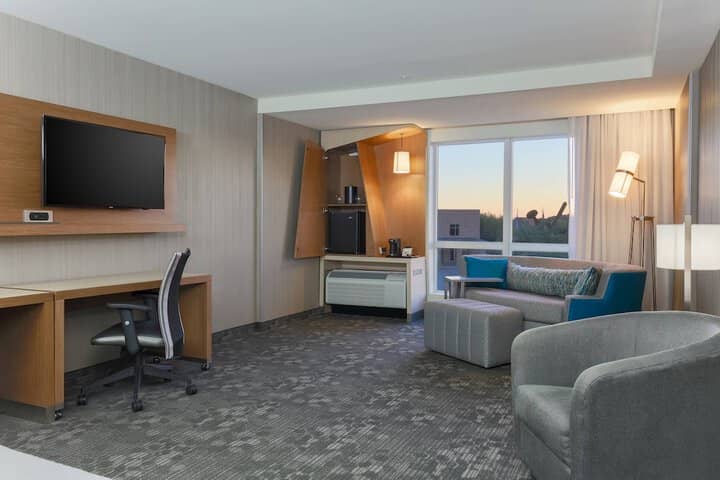 Room 10 of 45